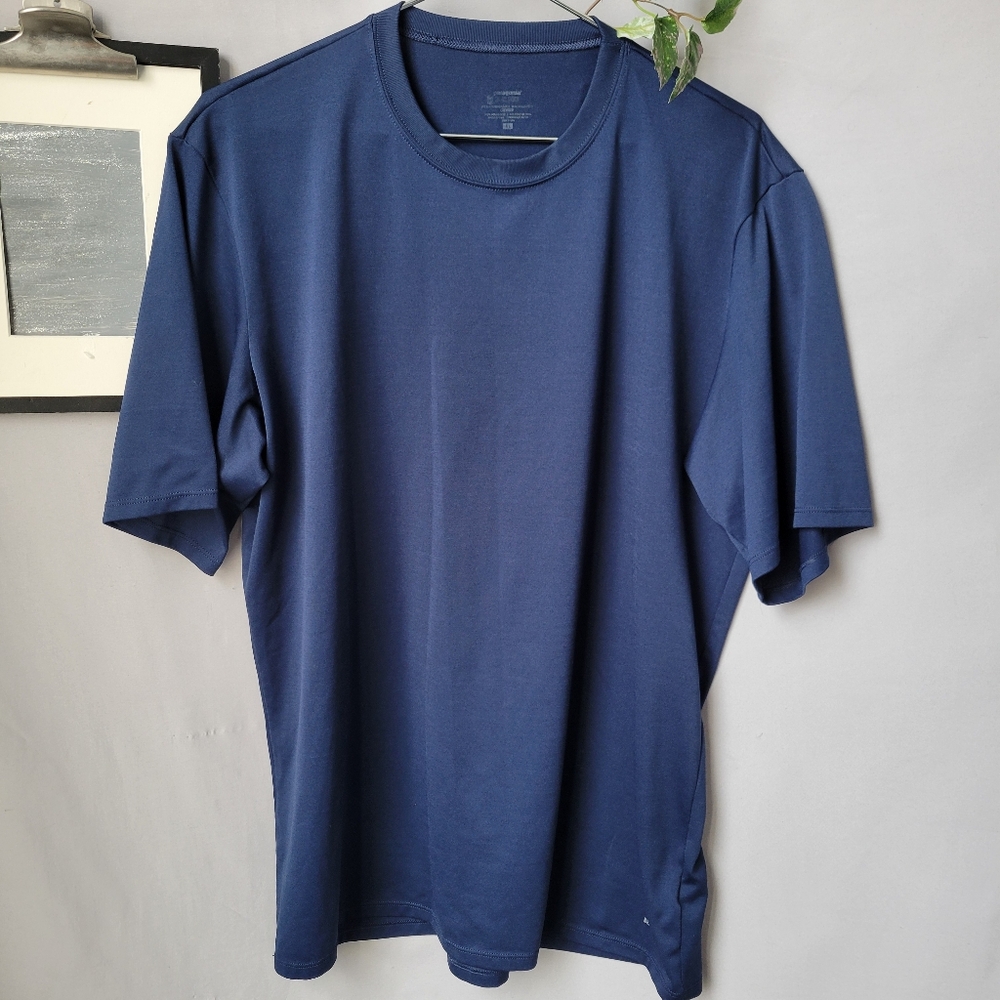 Patagonia Men's Performance Base‎ Layer Capilene Tee Blue XL